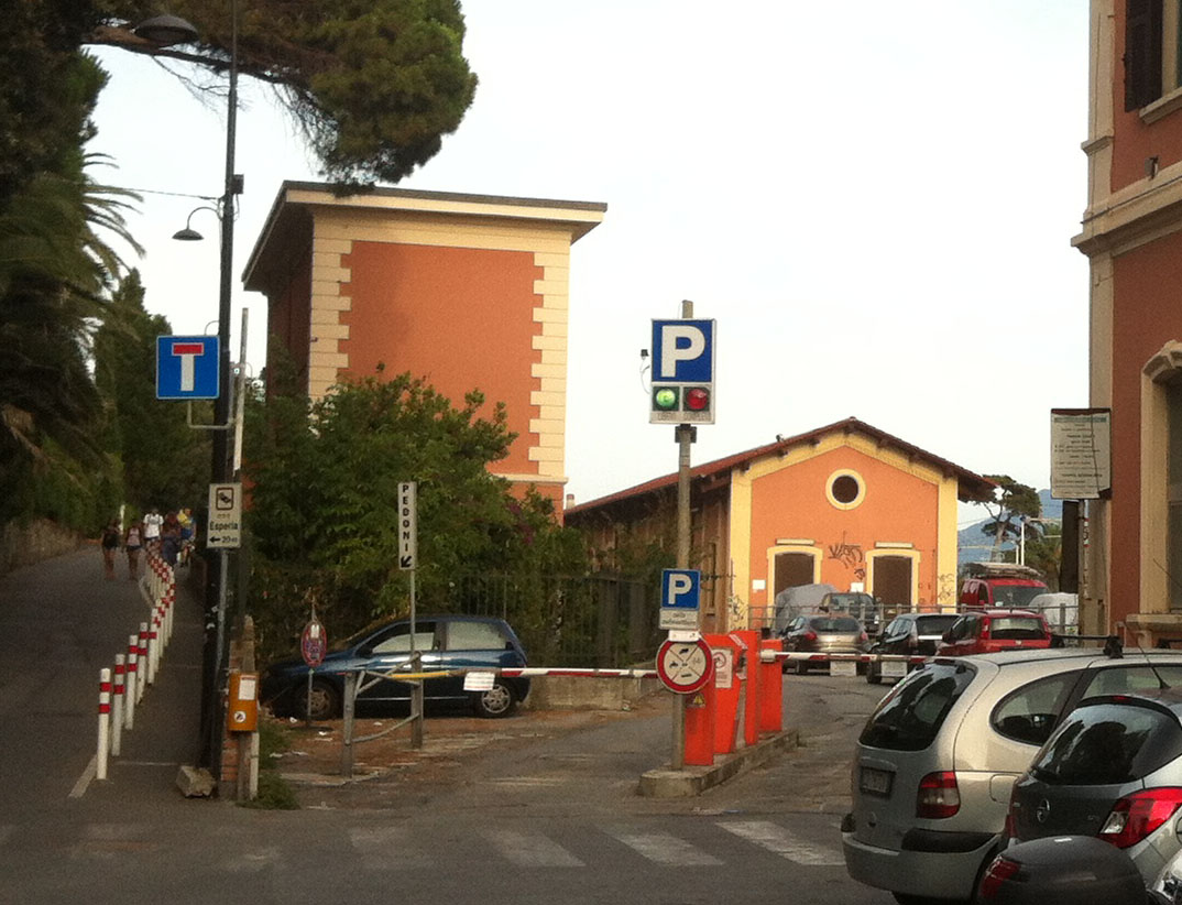 foto parcheggio